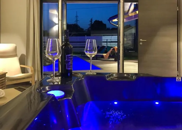 Samanta By Guide Villa *